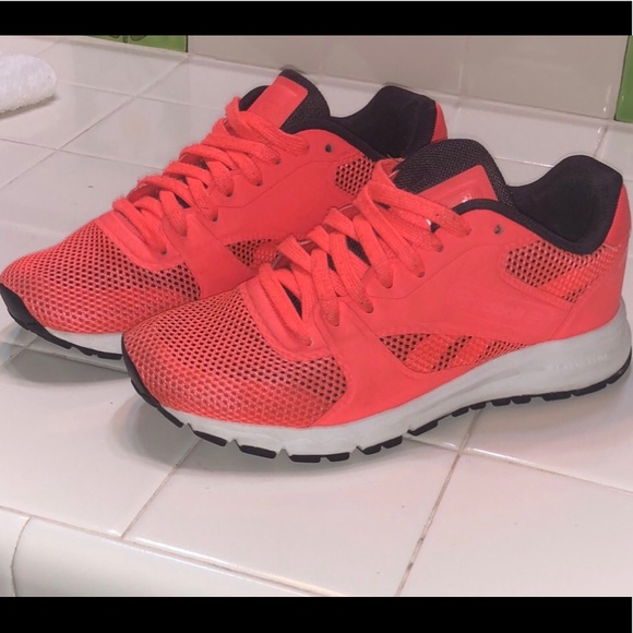 Neon Reeboks - Picture 2 of 5